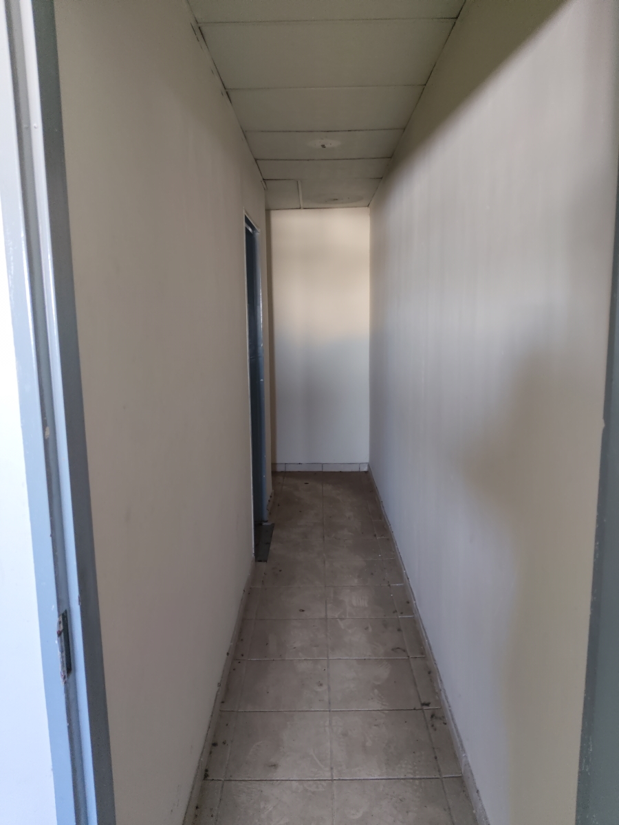 To Let Commercial Property for Rent in Okavango Park Western Cape